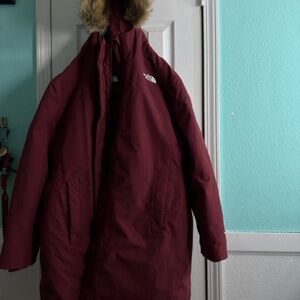 The North Face Parka Womens Burgundy Jacket.